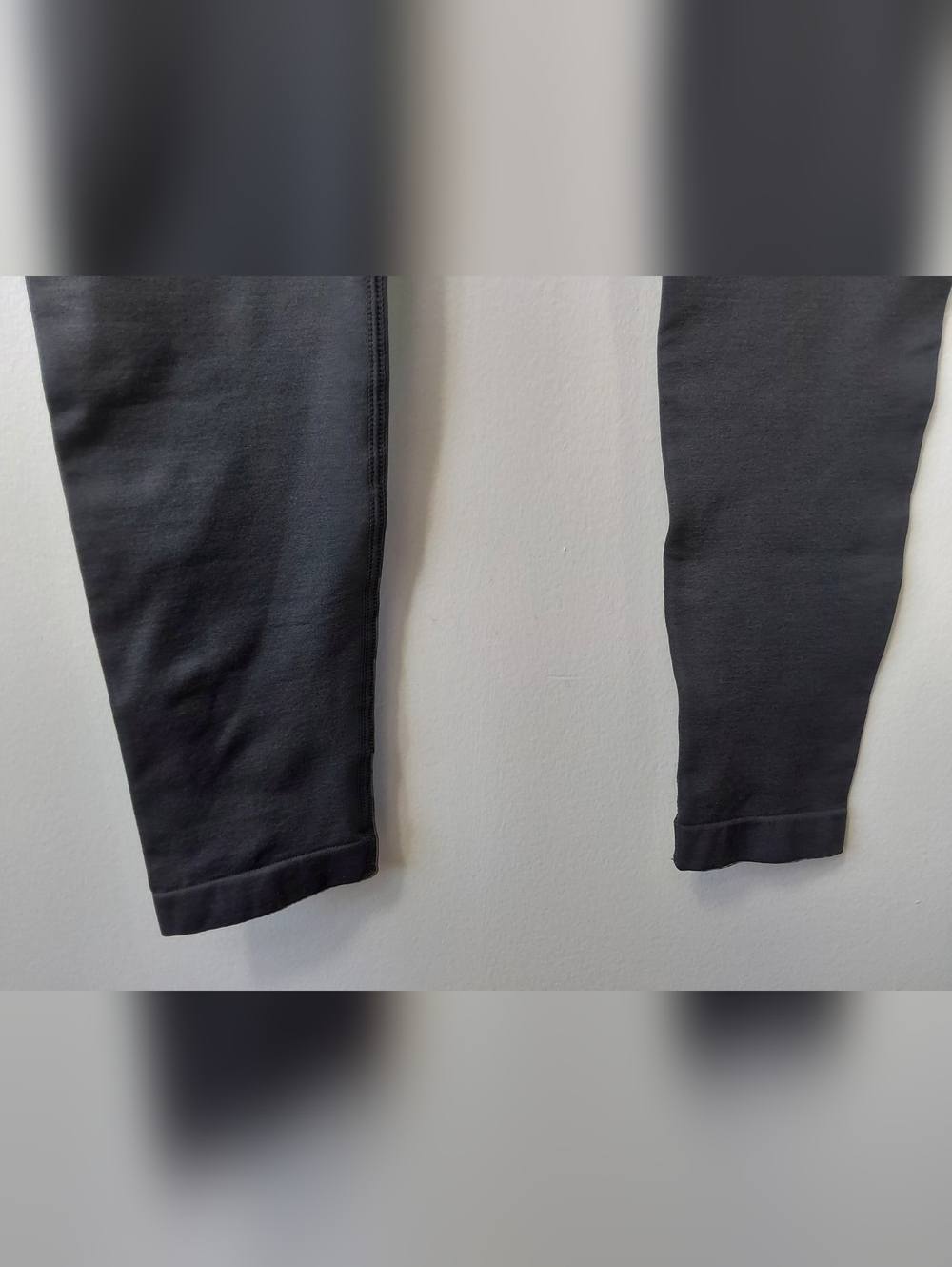 Gymreapers Skull Logo Infinity Athletic Leggings In Flat Gray - Picture 2 of 7